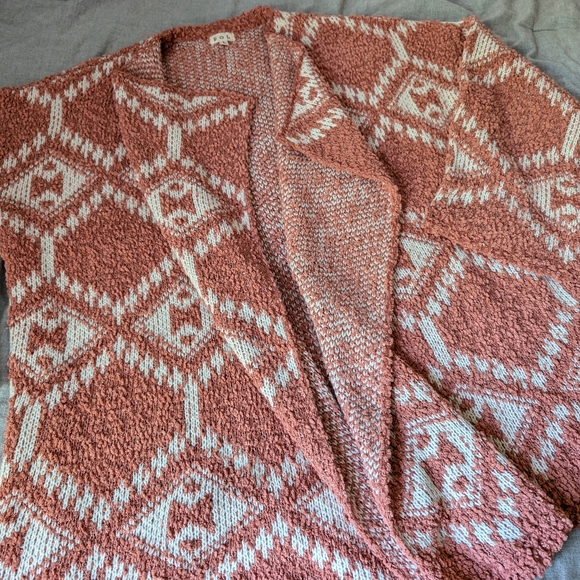 POL cardigan Aztec print LG - Picture 2 of 5